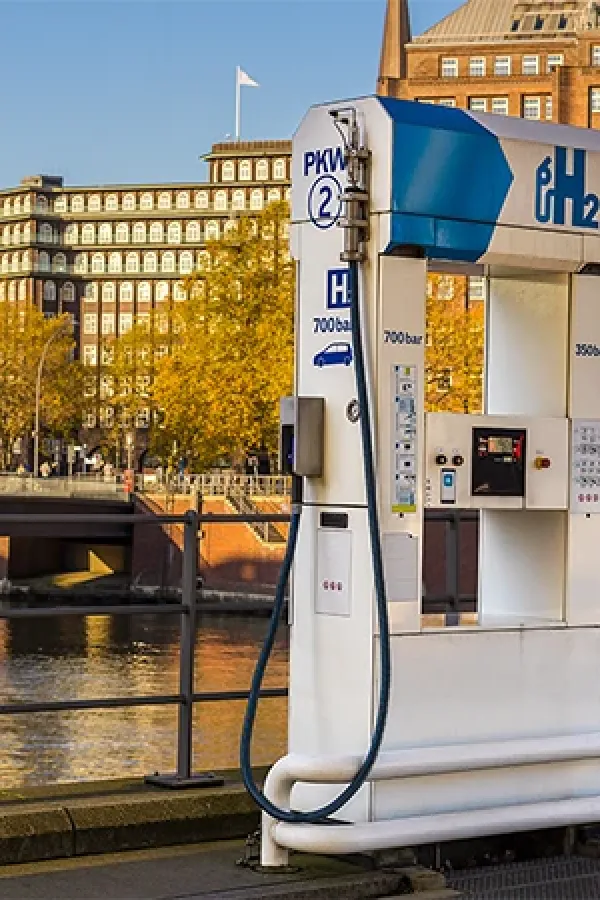 Hydrogen filling station protected by DEHN
